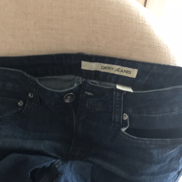 DKNY Jeans Women Like New - Picture 2 of 3